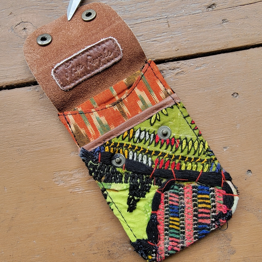 🌋👽 Free People Boho Embroidered Repurposed vtg banjara hippie Wallet card case - Picture 5 of 16